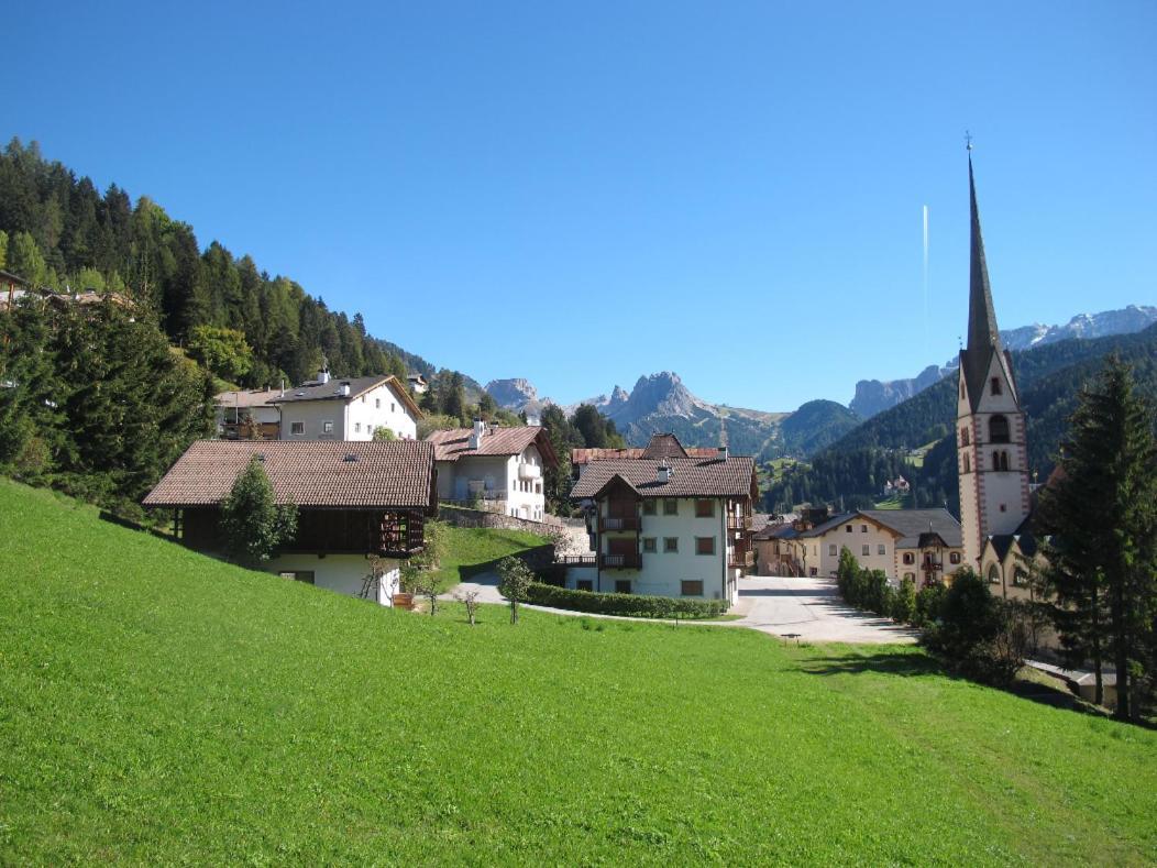 Villa Ula Verda- Apartments Marianna Santa Cristina Val Gardena Exterior foto